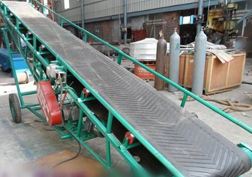 皮帶運(yùn)輸機(jī).jpg 皮帶運(yùn)輸機(jī).jpg